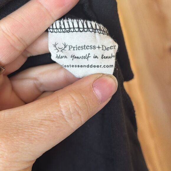 Priestess and Deer Tunic - Picture 6 of 7